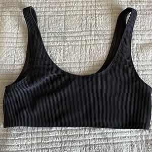 FRANKIES BIKINIS black scoop bikini top size medium